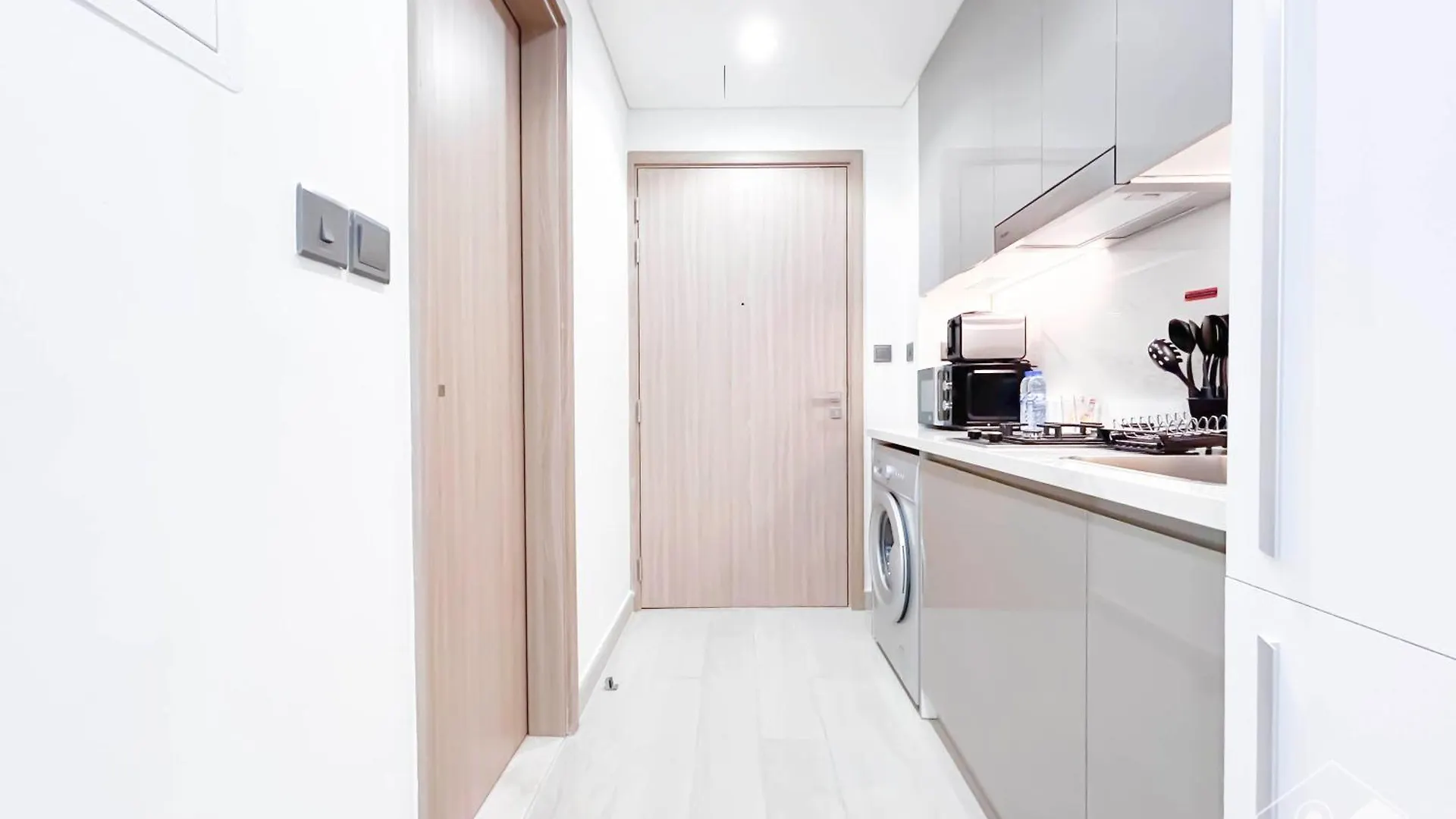 Apartment Beautiful Studio With A Spacious Balcony In Meydan Dubai