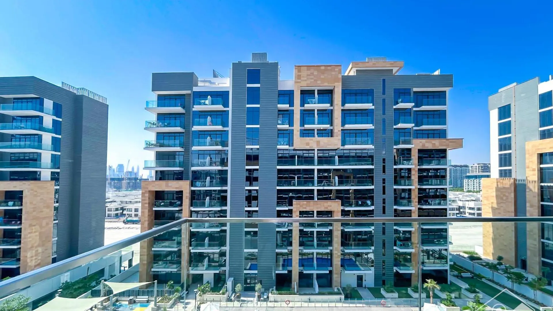 Apartment Beautiful Studio With A Spacious Balcony In Meydan Dubai
