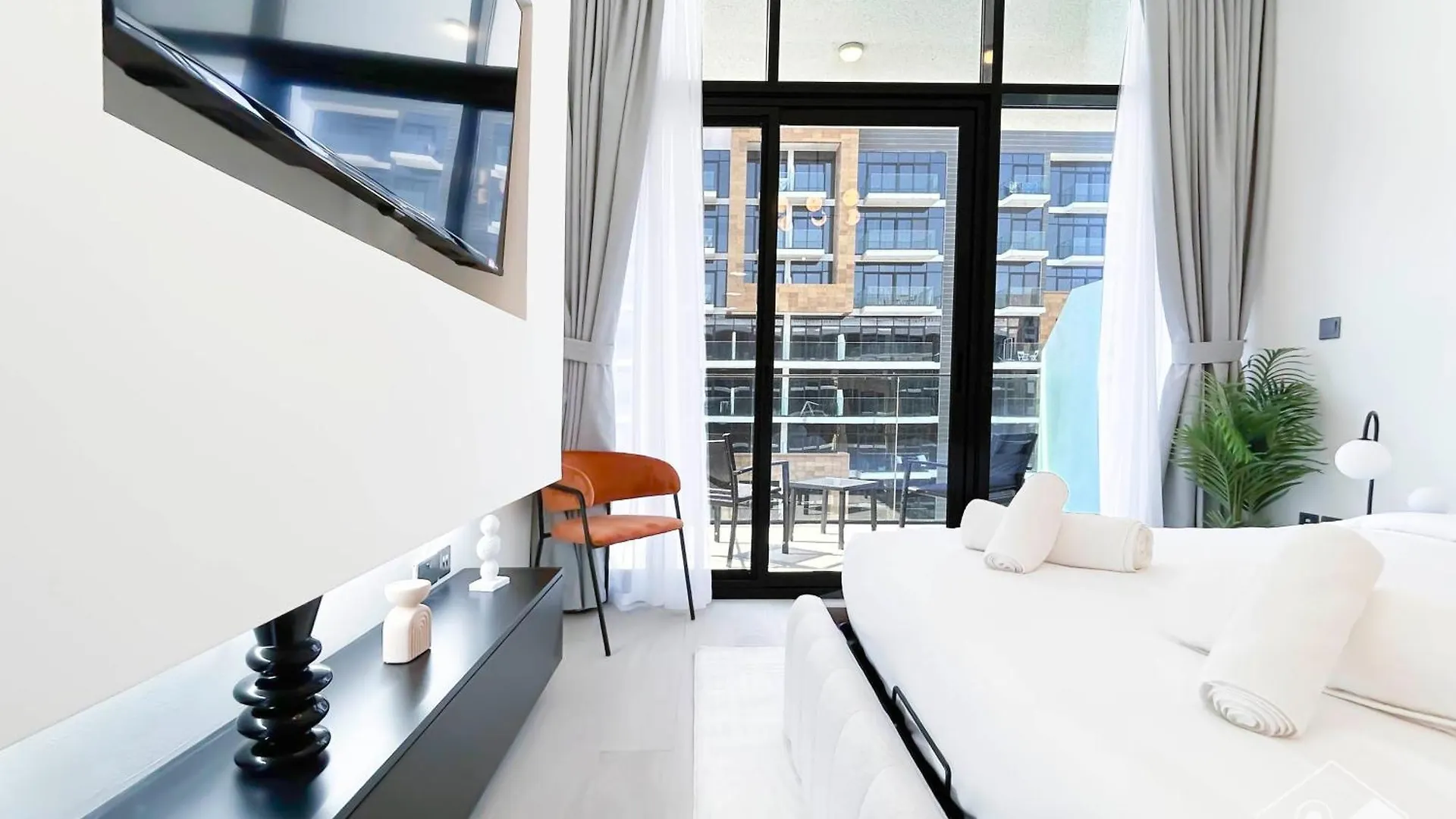 Beautiful Studio With A Spacious Balcony In Meydan Dubai 0*,  United Arab Emirates
