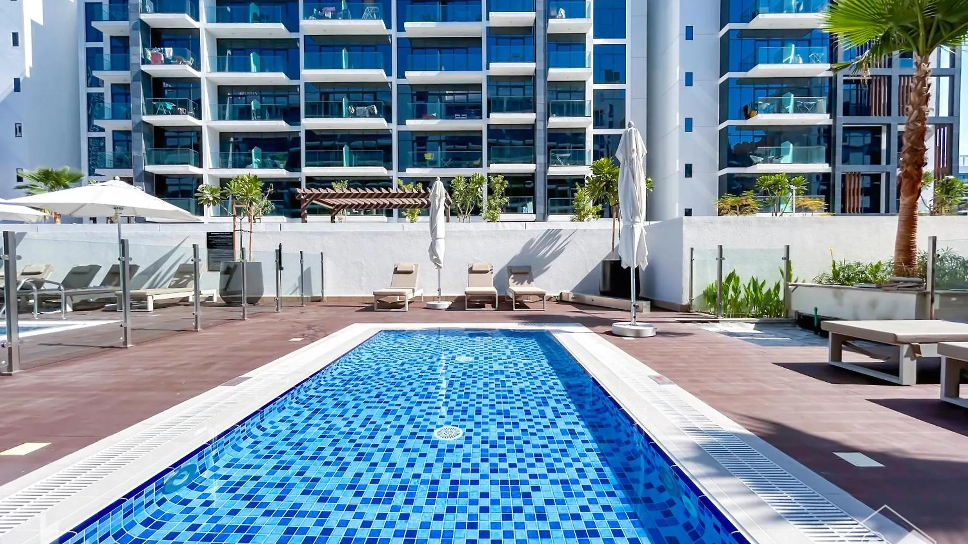 Apartment Beautiful Studio With A Spacious Balcony In Meydan Dubai