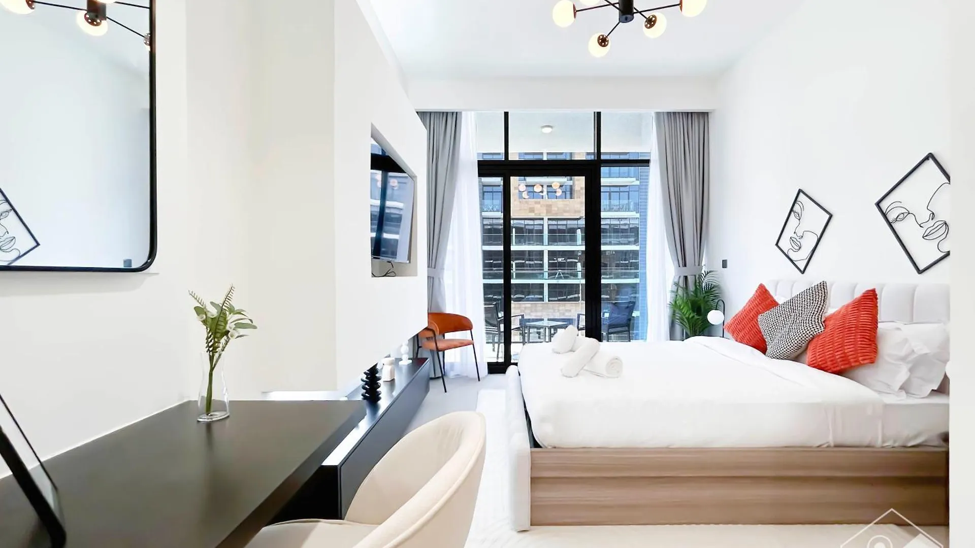 Beautiful Studio With A Spacious Balcony In Meydan Dubai Apartment