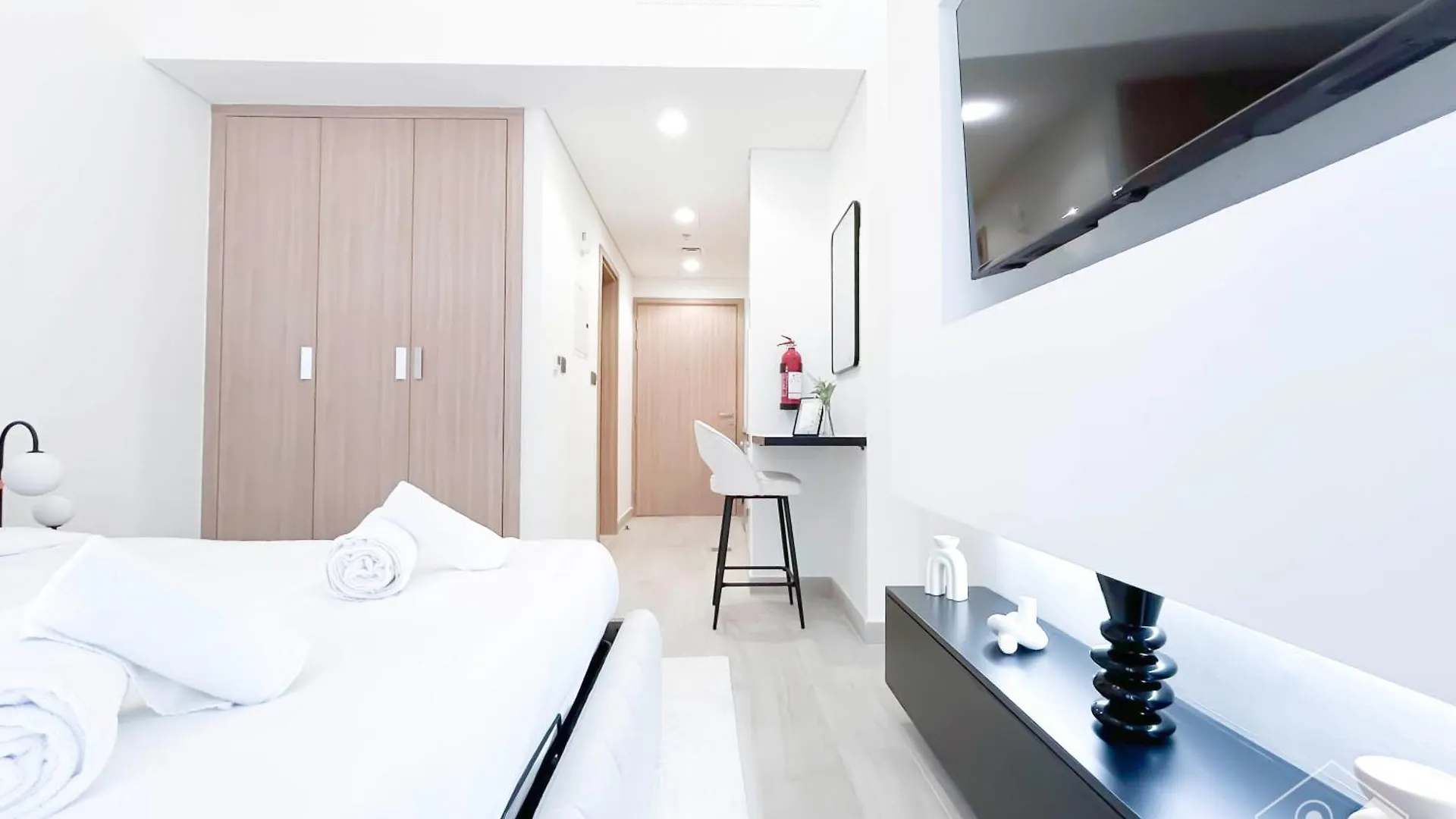 Apartment Beautiful Studio With A Spacious Balcony In Meydan Dubai United Arab Emirates